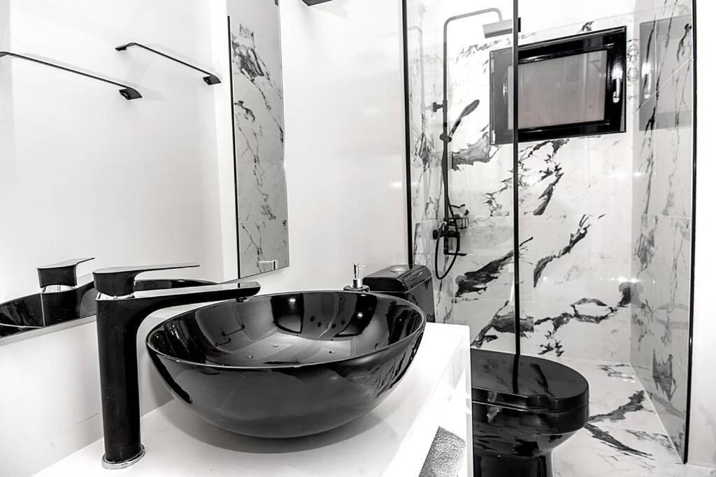 A & B Minimal Suite With Sea View In Argostoli Esterno foto