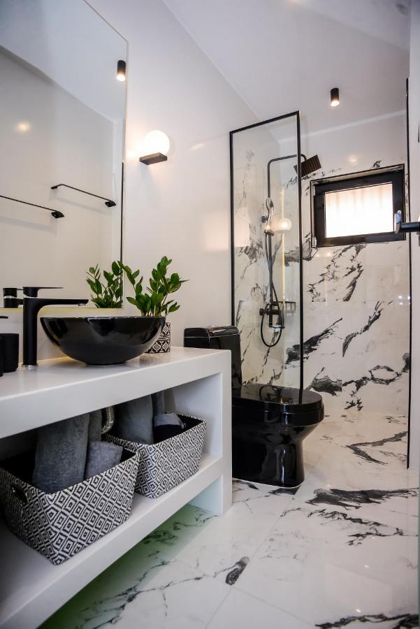 A & B Minimal Suite With Sea View In Argostoli Esterno foto